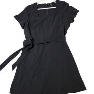 Lane Bryant Dress For Women's Size 20 Black Attached Belt Stretch Short Sleeve